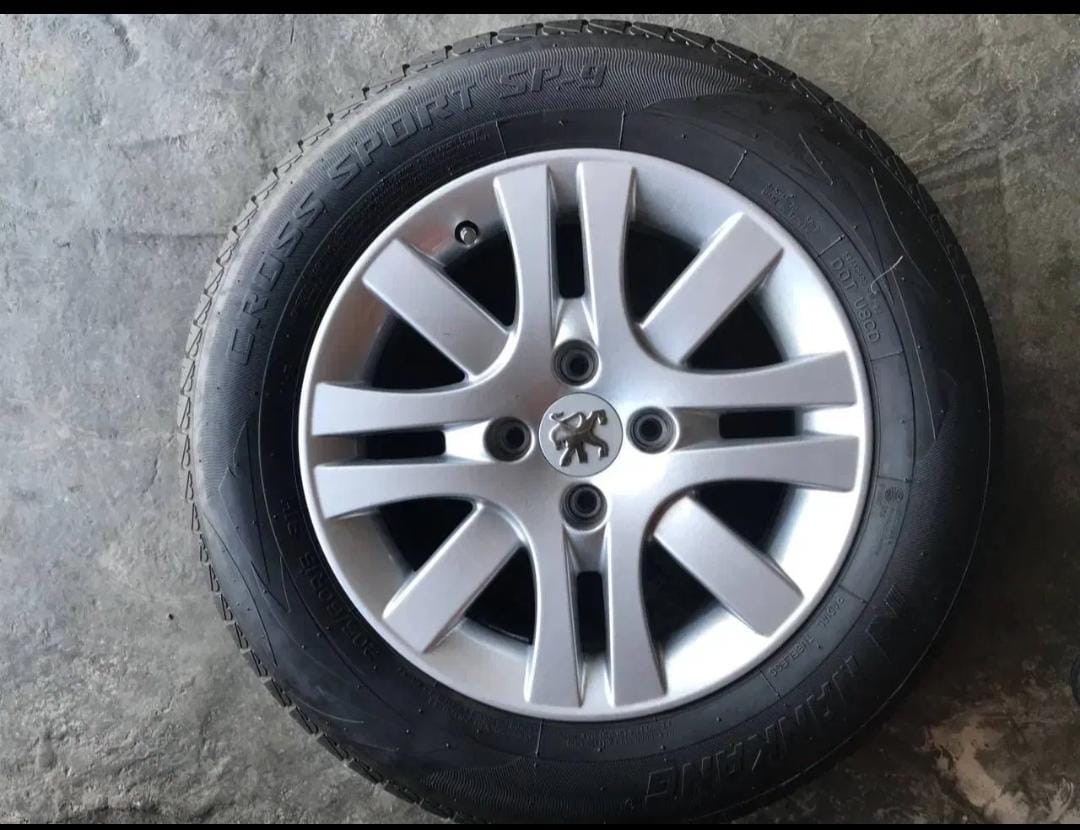 رینگ و لاستیک استوک مولودی در بوکان